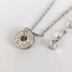 NINA RICCI ネックレス サークルロゴ シルバーカラーのサムネイル