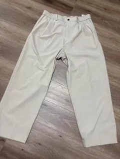 ZARA　ワイドストレートパンツ　ベージュ　美品