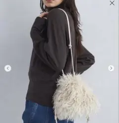 グリーンレーベル　2WAY カーリーフェイクファー 巾着