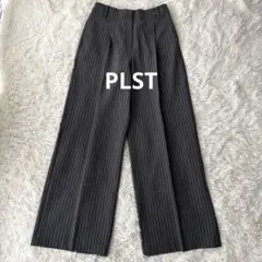PLST プラステ ウォームリザーブ ワイドパンツ ダークグレー ストライプ