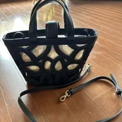 美品‼️2WAY ショルダーバッグ ブラック カットワークのサムネイル