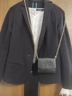 CHANEL キャビアスキン　折り財布