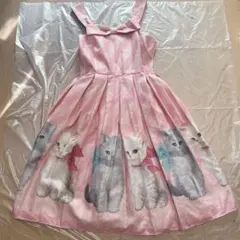新品未使用イノセントワールド猫ちゃん柄ワンピース - メルカリ