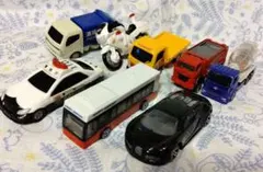 値下げ☆ミニカー8台 まとめ売り E 男の子 おもちゃ ハッピーセット トミカ