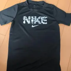 NIKE ブラック Tシャツ Mサイズ