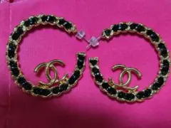 COCOマーク ゴールド ブラック フープピアス