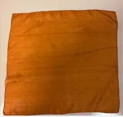 1月末迄期間限定値下げ　レディース　スカーフ オレンジ シルク100%