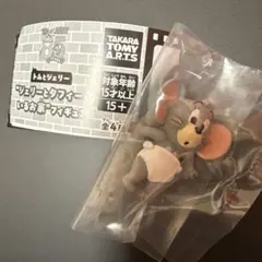 トムとジェリー　ジェリーとタフィーがいるお家フィギュア　追い込まれたタフィー