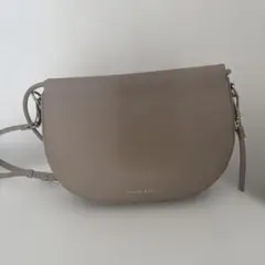 【シンガポール購入・新品】CHARLES & KEITH ショルダーバッグ