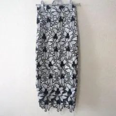 tocco closet トッコ 配色 フラワー レース タイトスカートのサムネイル