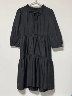 GU 黒 ティアードワンピース S 七分袖