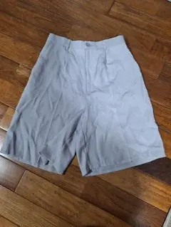 GU グレー ショートパンツ Mサイズ