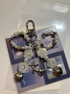 リボンキーホルダー　韓国　リボンチャーム　リボン　ハート　カギ