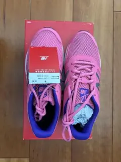 新品　ニューバランスNew Balance 570 ピンク スニーカー　22㎝