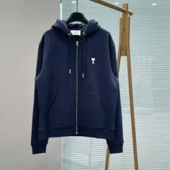 メルカリ最安値‼️AMI PARIS ジップパーカー ネイビー AMI Paris ハートロゴ ジップアップパーカー ネイビー - メルカリ