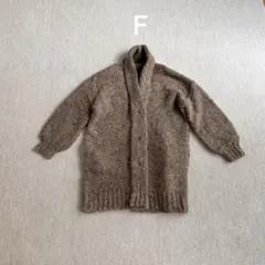 ブラウン ニットカーディガン ボタン付き