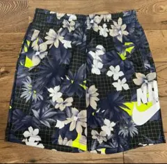 Nike SB ボタニカル柄　ショートパンツ