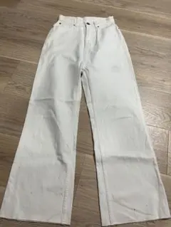 ジーナシス　ホワイト ストレートデニム