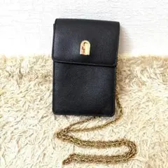 フルラ　レザー　スマホショルダーバッグ　ゴールドチェーン　ロゴ金具
