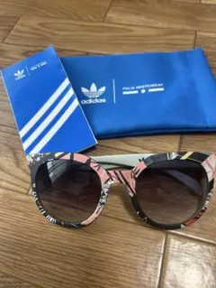 adidas サングラスのサムネイル