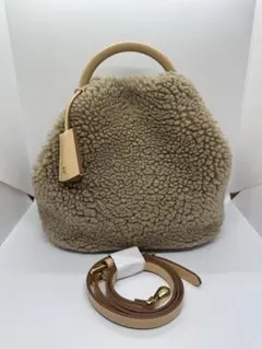 サマンサタバサ《Samantha Thavasa》ボア巾着バック ベージュ