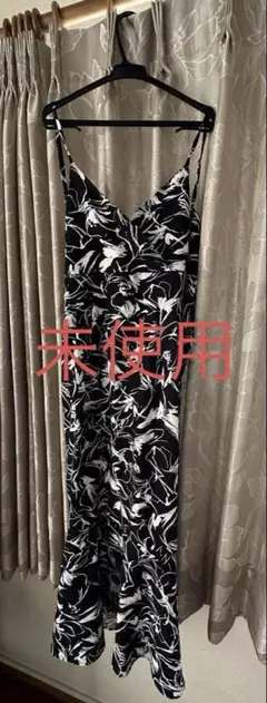 SpRay黒白花柄キャミワンピ長さ調整可能(未使用)