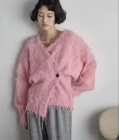 ピンク ファー風カーディガン ボタン付き