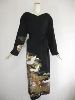 ３Ｌ～４Lサイズ　黒留袖からの着物リメイクドレスです　着丈１２３cm