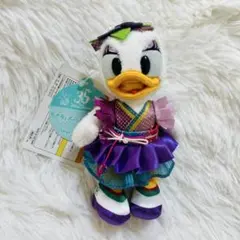 【新品タグ付き】ディズニーランド　デイジー　2018年夏祭り　ぬいぐるみバッジ