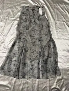 新品未使用タグ付きCOCO DEAL ココディール　ロングスカート　シアー　花柄