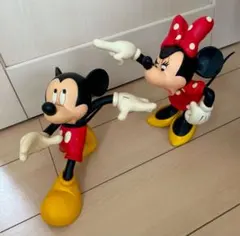 Disney ミッキーミニー　大型 フィギュア