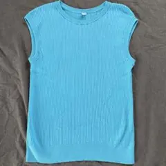 ユニクロ　UVカットクルーネックセーター　ノースリーブ　M 水色