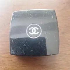 CHANEL　2色アイシャドー