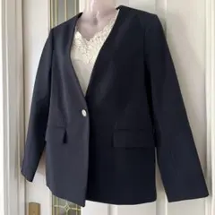 SOÉJU ソージュ ストレッチ ファイン ノーカラー ネイビー L - メルカリ