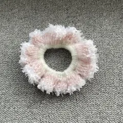 フリルデザイン ピンクホワイト シュシュ