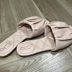 ピンク キルティングサンダル