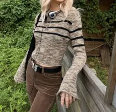 試着のみ　ショート丈　長袖ニット　 S 　ボリュームスリーブ ブラウン