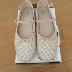 ZARA ベージュ リボン付きバレエシューズ 35