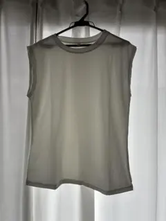 ホワイト ノースリーブ Tシャツ