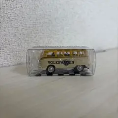 Item thumbnail for item eb489022-e872-4ef1-b353-3a704088c849