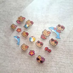 4サイズステッカー　日焼けキティ