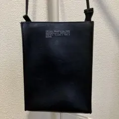 ZUCCa ズッカ　ボックス型ショルダーバッグ　ブラックのサムネイル