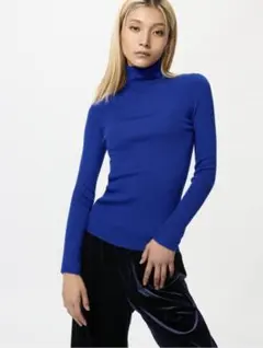 ダグ付き。メリノリブタートルニットセーターS