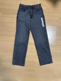 GU ストレートデニム ジーパン