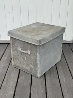 Item thumbnail for item c3c79178-b266-4a28-affc-d695201a42b0