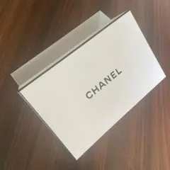 CHANEL ギフト箱 空箱 ホワイト