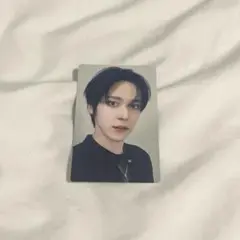 ATEEZ Ashes to Light フラッシュプライス トレカ ユノ