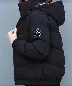 フード付き ブラック ダウンジャケット　L