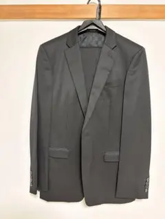 【極美品】コムサメン スーツ セットアップ チェルッティ 黒 L 48 光沢感
