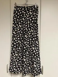 NICE CLAUP 花柄ロングスカート